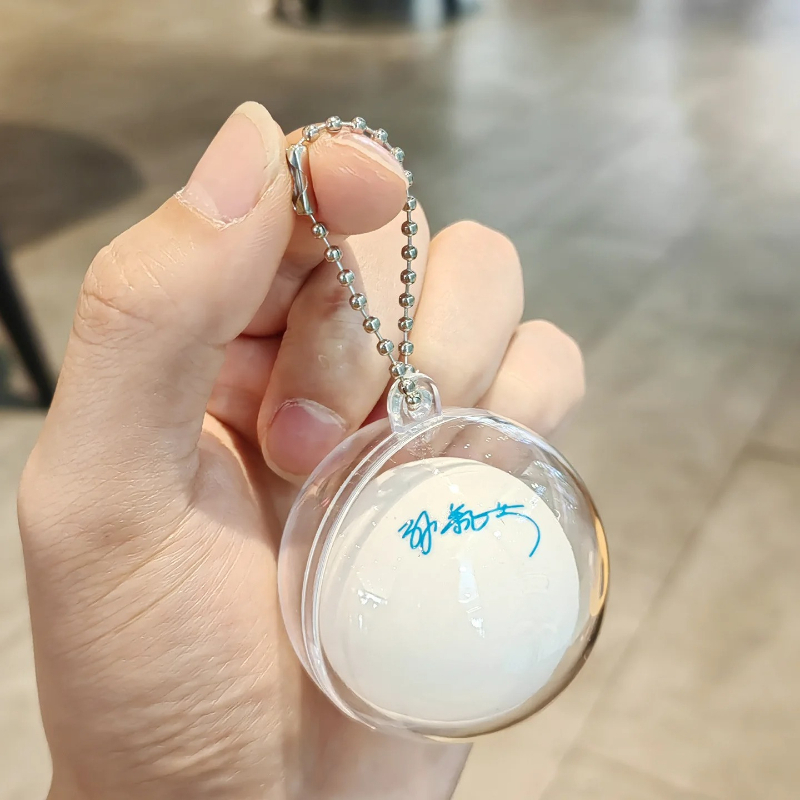 Signature Keychain for Table T - đánh giá và giá Table Tennis Xu Xin